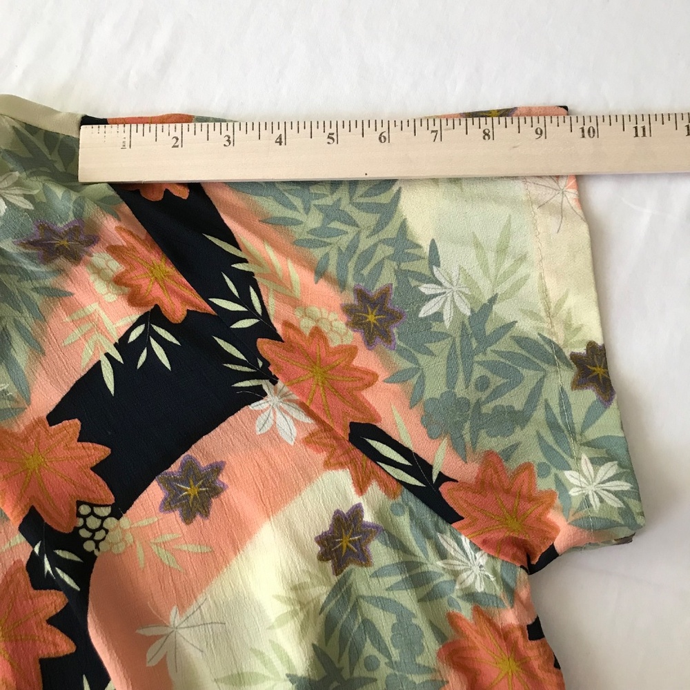 Women's Floral Print Top - Multicolor - Picture 11 of 16